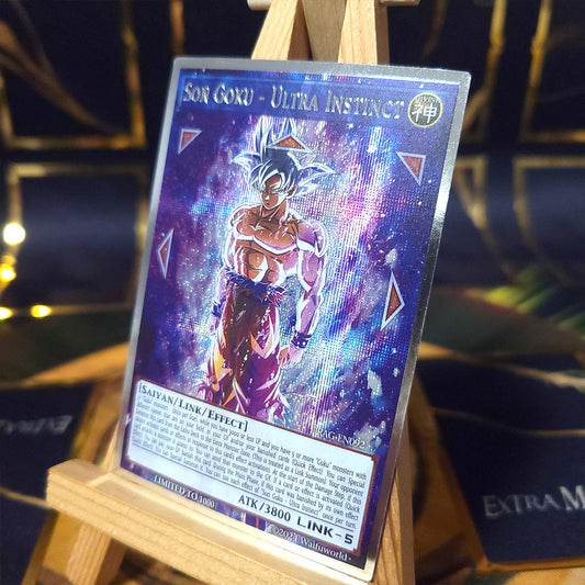 Secret Rare Full-Art - Son Goku - Ultra Instinct (Titanium Silver Rare)